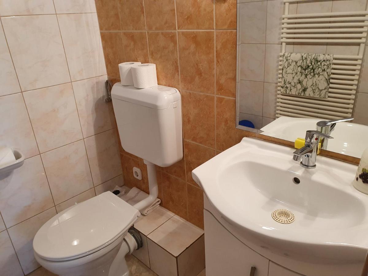 Laguna Apartmanhaz Heviz Bagian luar foto